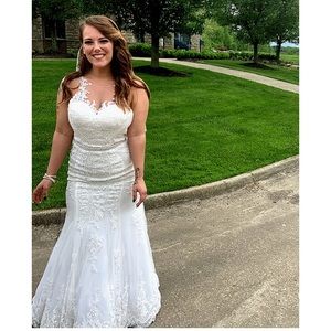 Ivory mermaid wedding gown